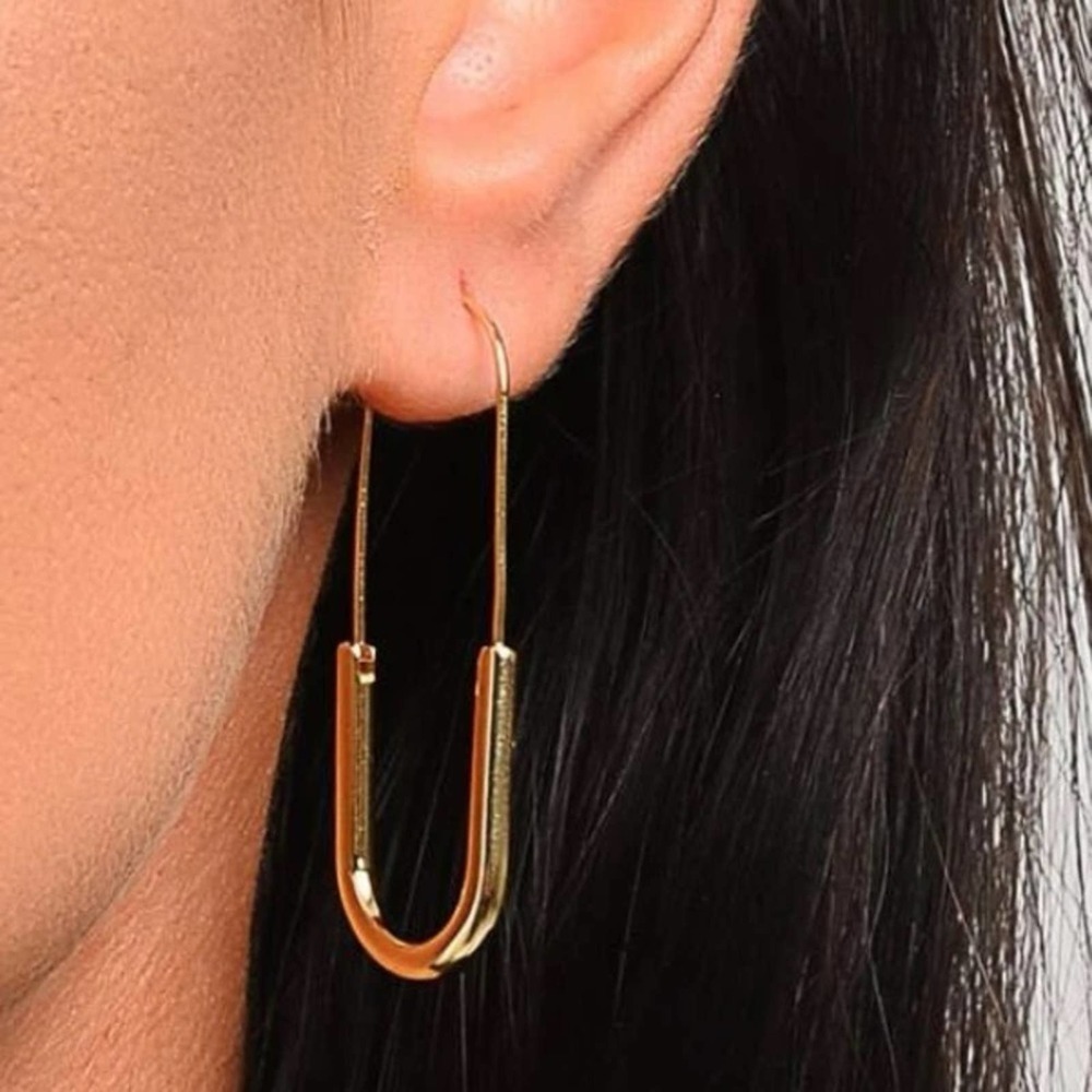 NEW 18K GOLD PLATED SAFETY PIN HOOP EARRINGS